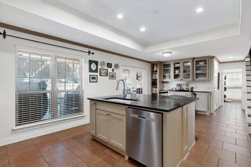 2806 Sausalito Drive, Carrollton, TX 75007