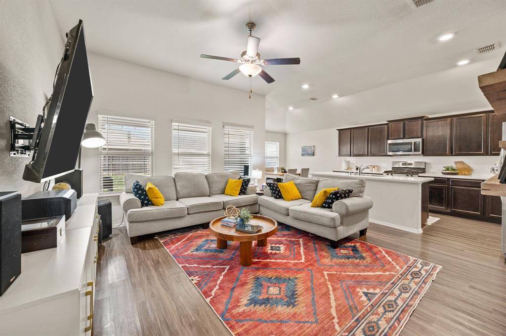 8917 Dameron Drive, Fort Worth, TX 76131