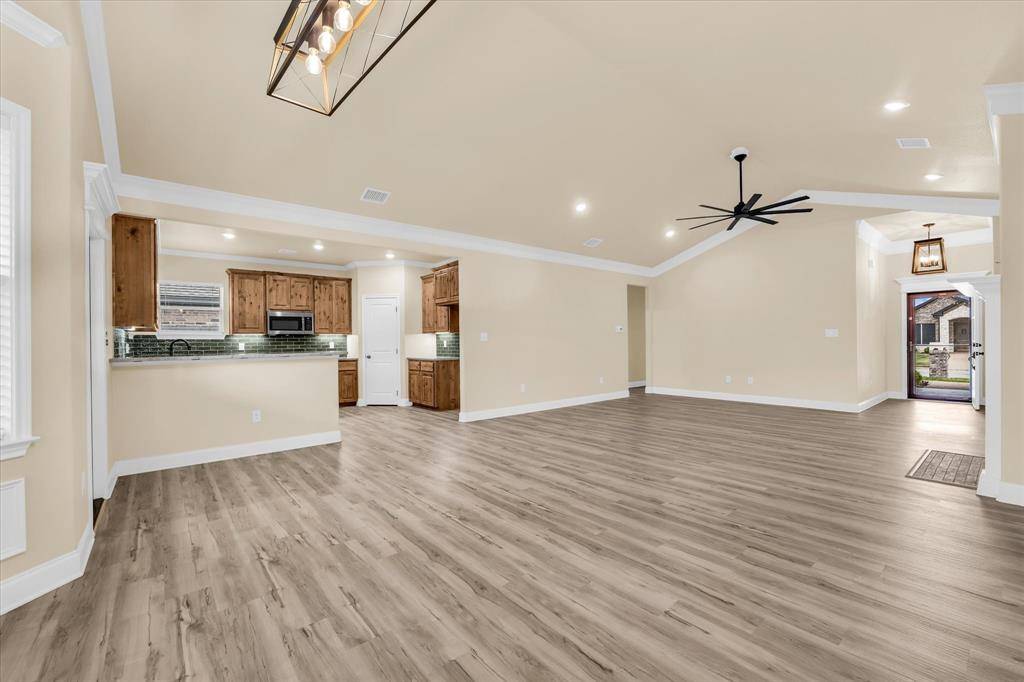 5524 Black Horse Court, Waco, TX 76708