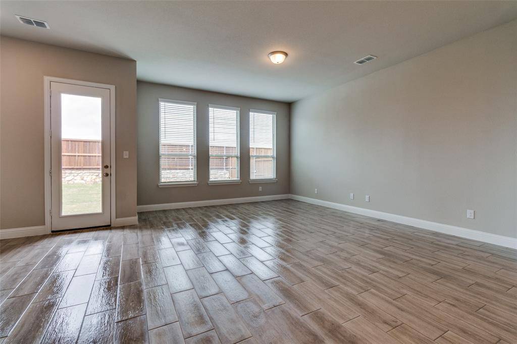 1319 Beach Boulevard, Sherman, TX 75090