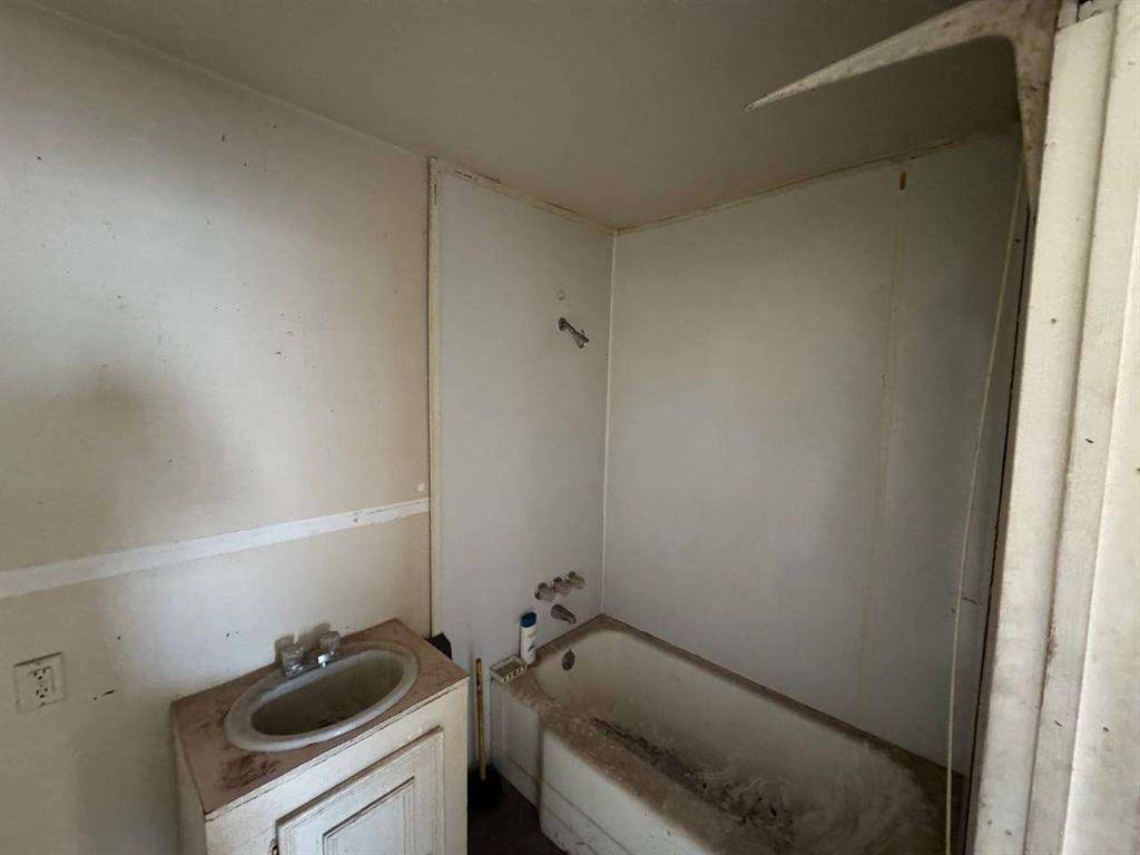 214 Guthrie Street, Dallas, TX 75224