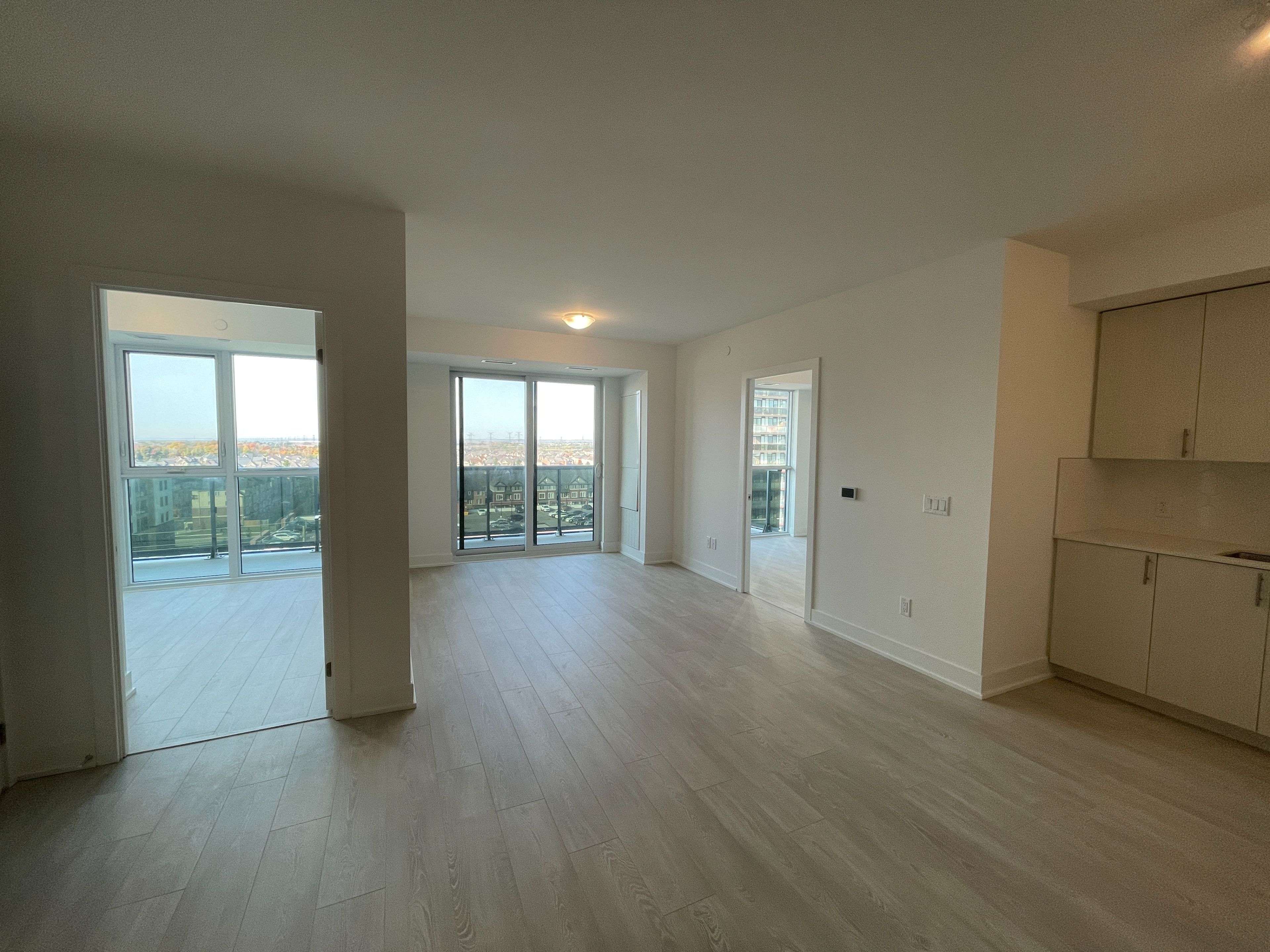 2545 Simcoe ST N #808, Oshawa, ON L1L 0W3