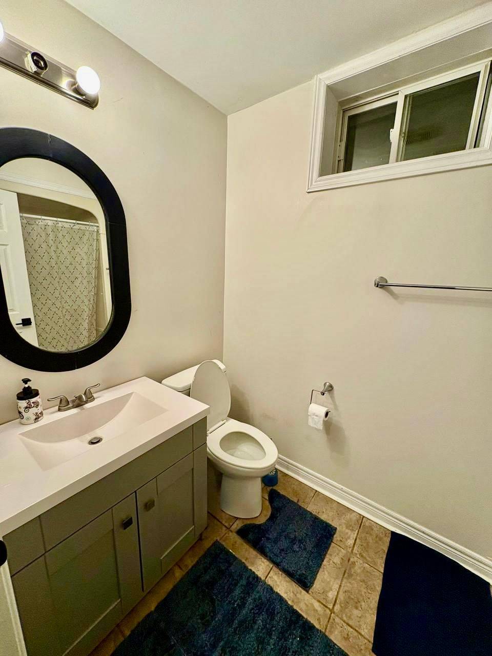 210 Old Yonge #Basement ST, Aurora, ON L4G 6J6