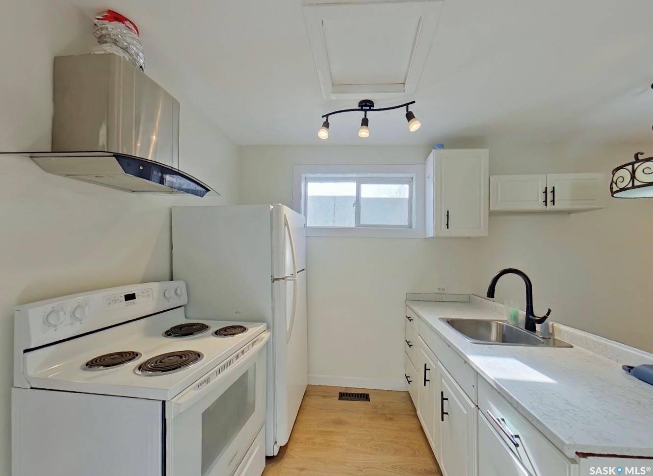 651 Queen STREET, Regina, SK S4T 4A2