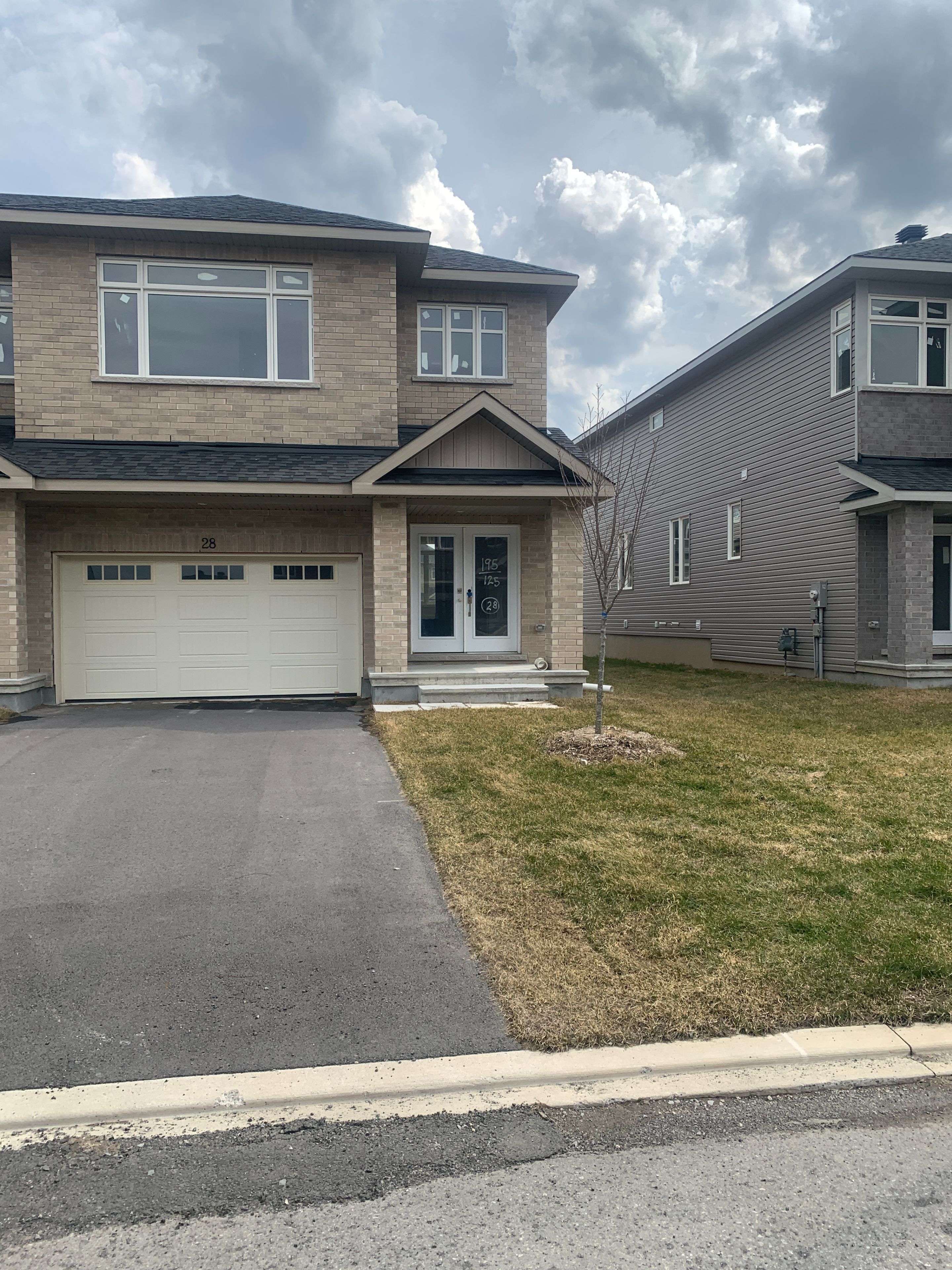28 Wylie WAY, Carleton Place, ON K7C 0C4