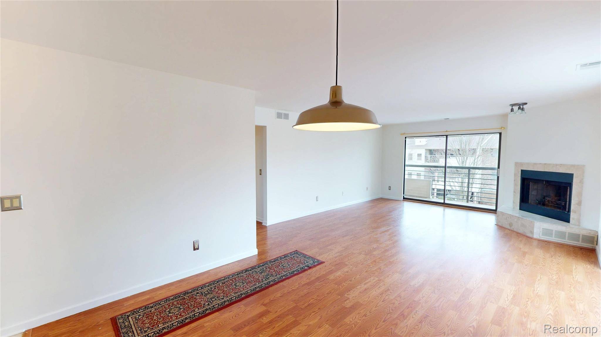 30450 Orchard Lake RD ##73, Farmington Hills, MI 48334