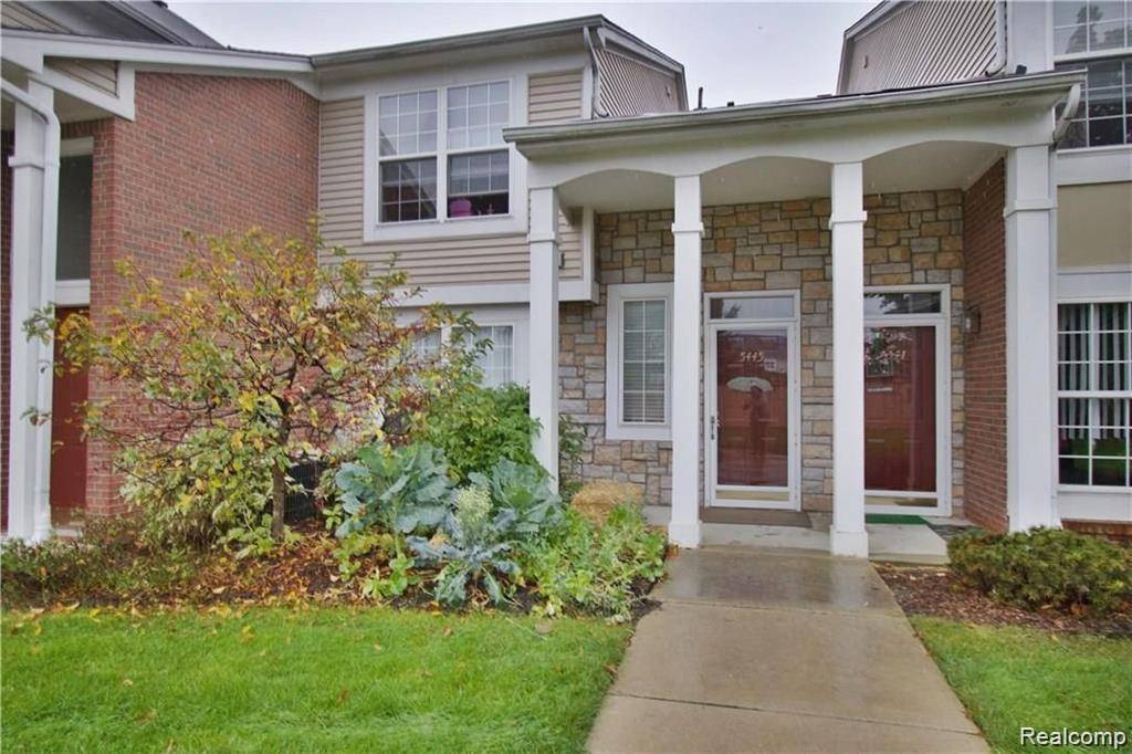 5445 Pine Aires DR #124, Sterling Heights, MI 48314