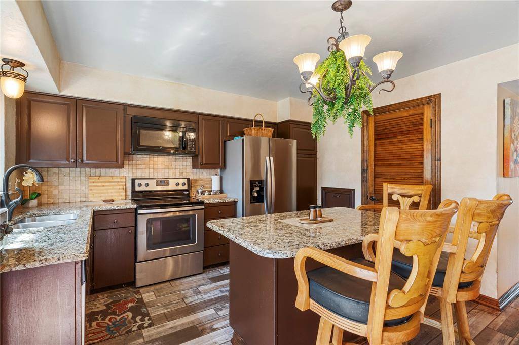 11834 Leisure Drive, Dallas, TX 75243