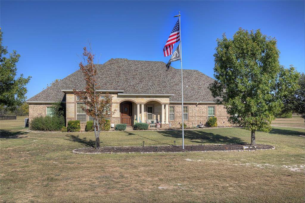 1066 Canyon Lake Road, Wills Point, TX 75169