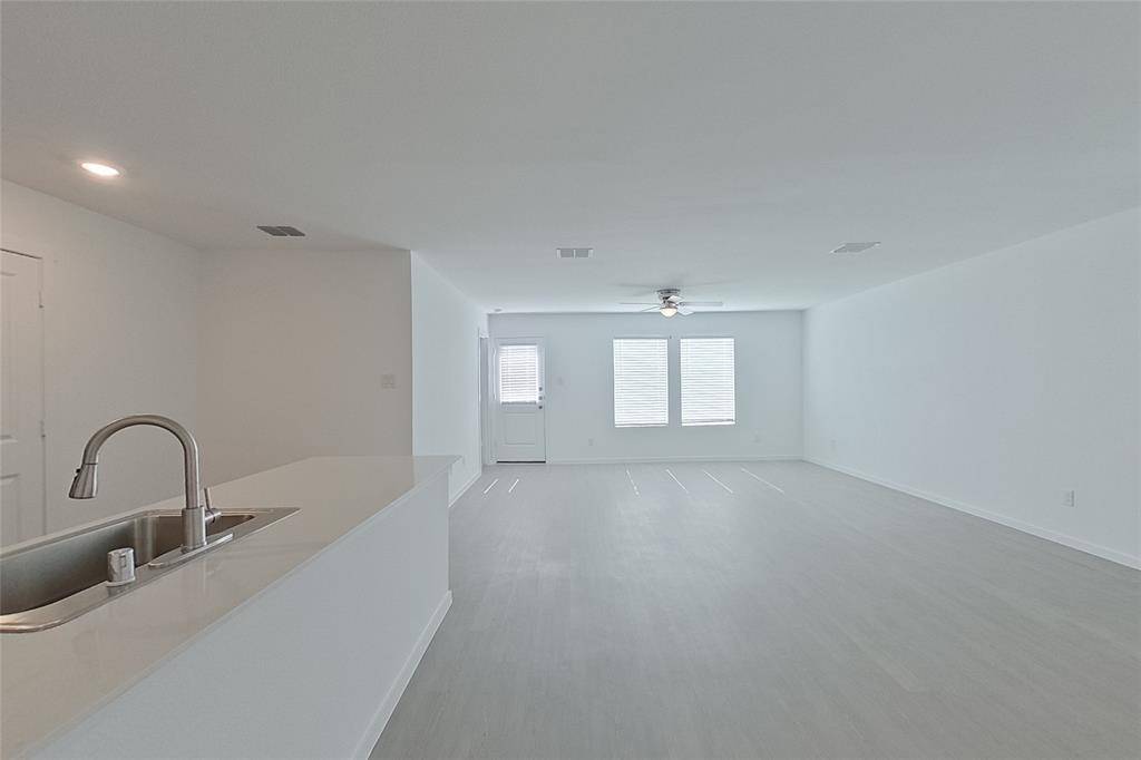 827 Ponderosa Lane, Princeton, TX 75407