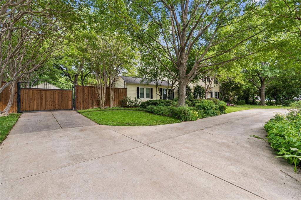 8212 Midway Road, Dallas, TX 75209