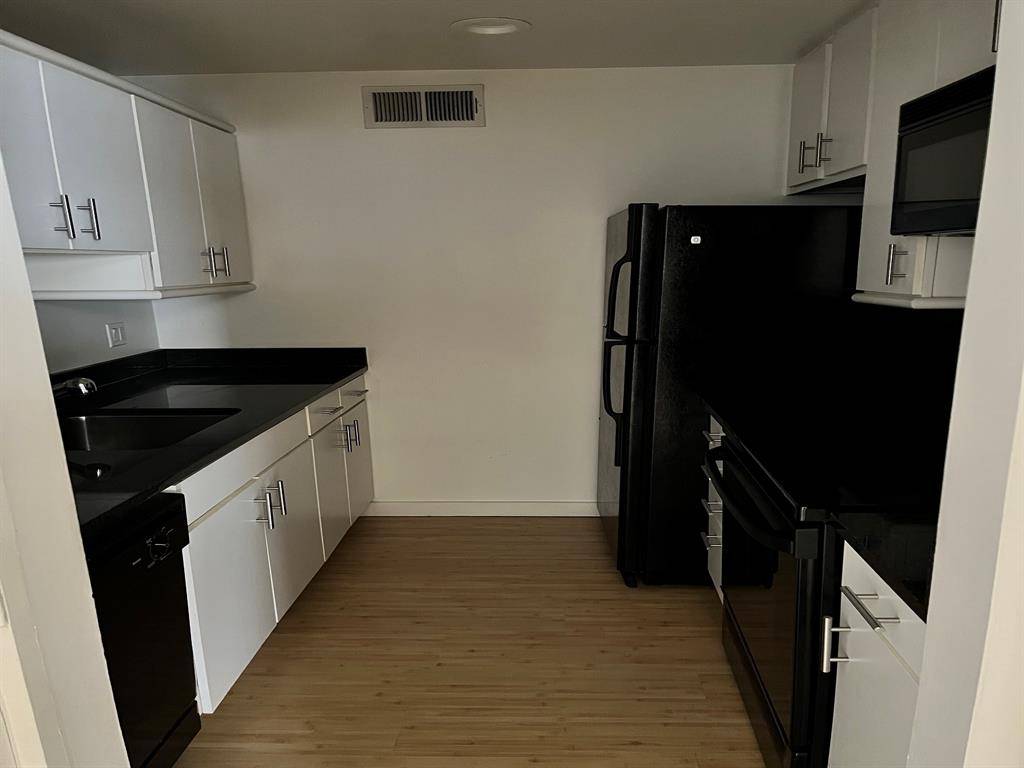 4343 Travis Street #10, Dallas, TX 75205