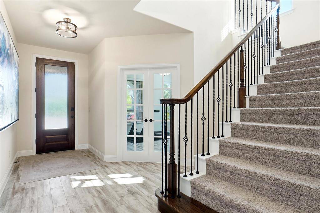 1816 Campground Way, Aubrey, TX 76227