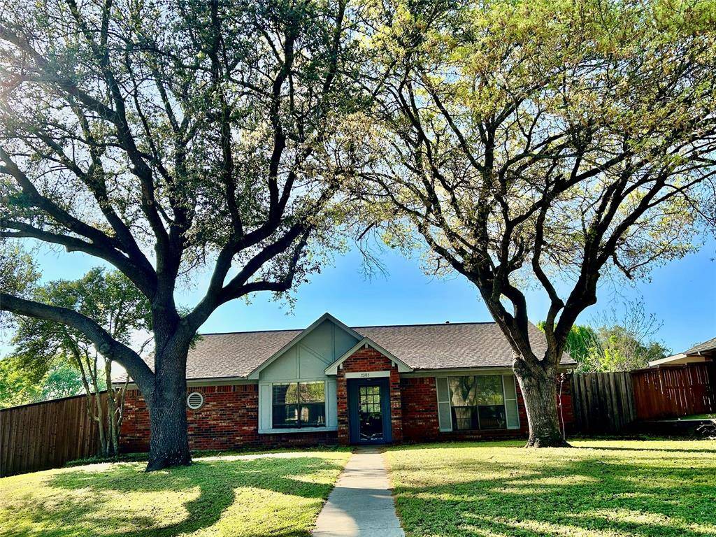 7305 Augusta Circle, Plano, TX 75025