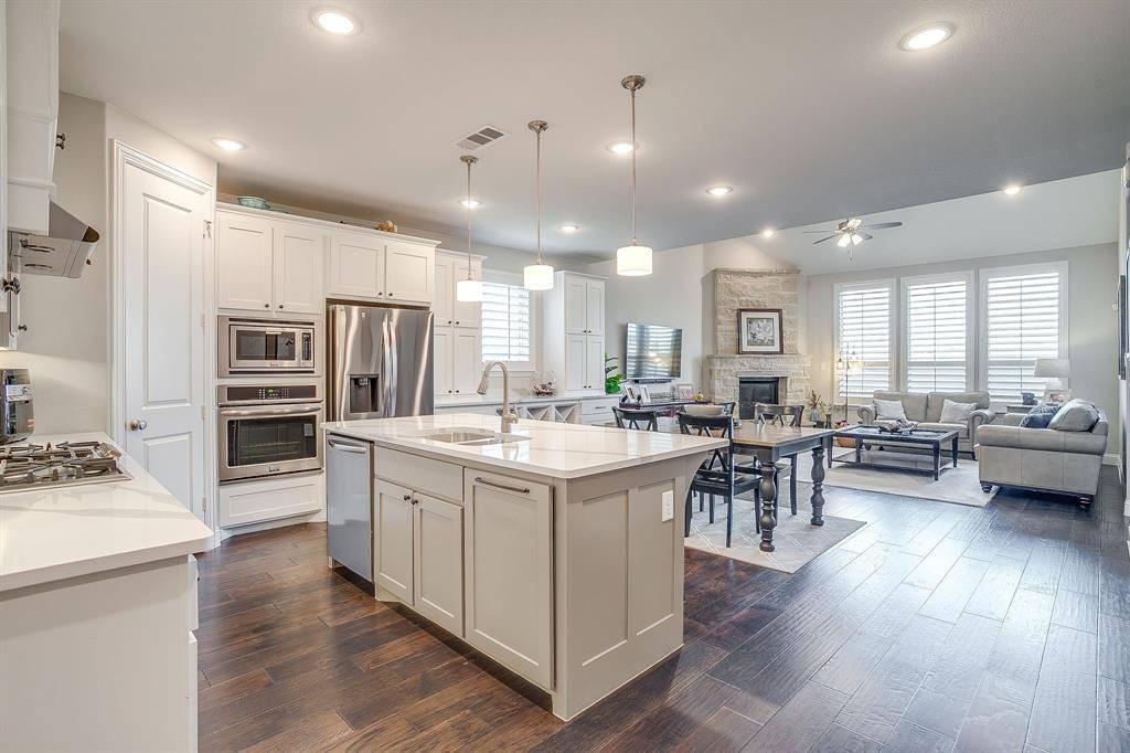 1937 Bending Oak Street, Fort Worth, TX 76008