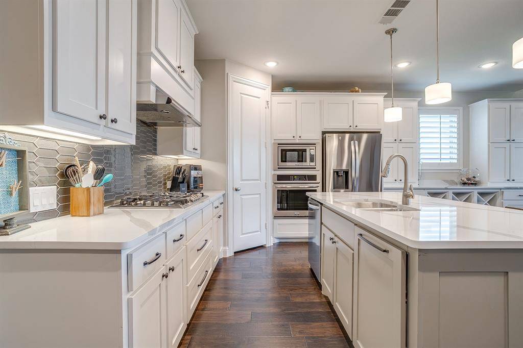 1937 Bending Oak Street, Fort Worth, TX 76008