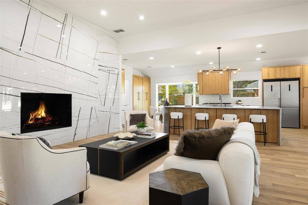 9204 Heatherdale Drive, Dallas, TX 75243