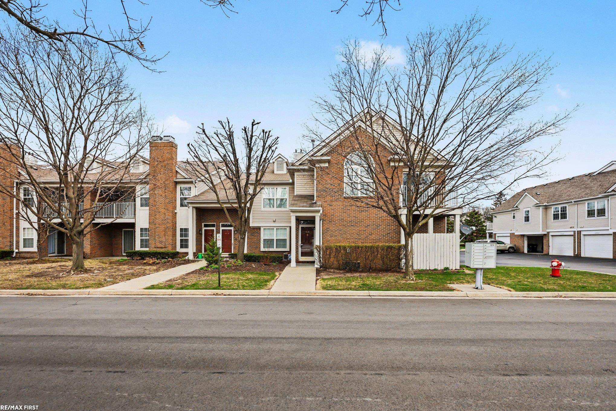 14528 Holborn DR, Sterling Heights, MI 48313