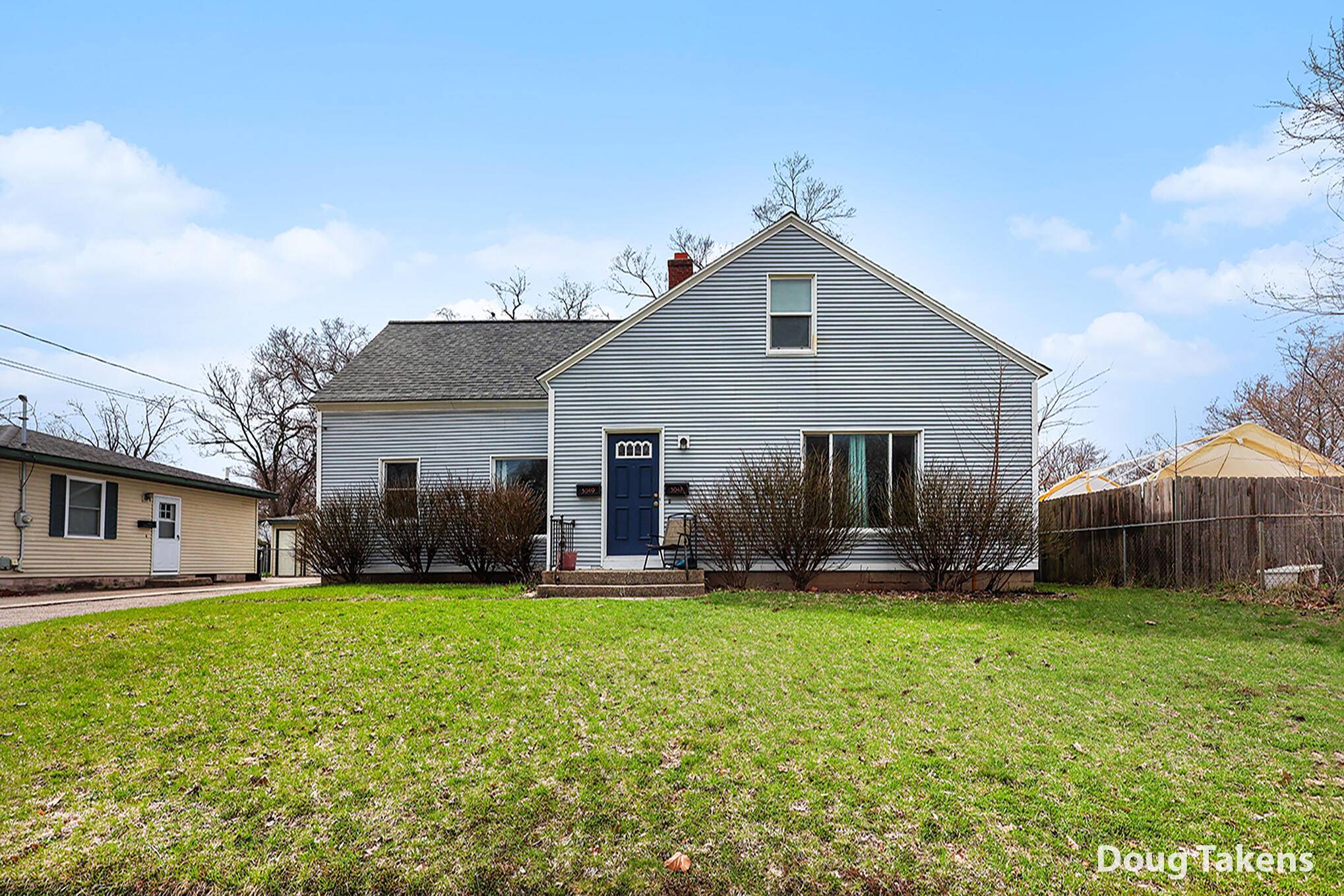 3047-3049 Highgate AVE SW, City Of Wyoming, MI 49509