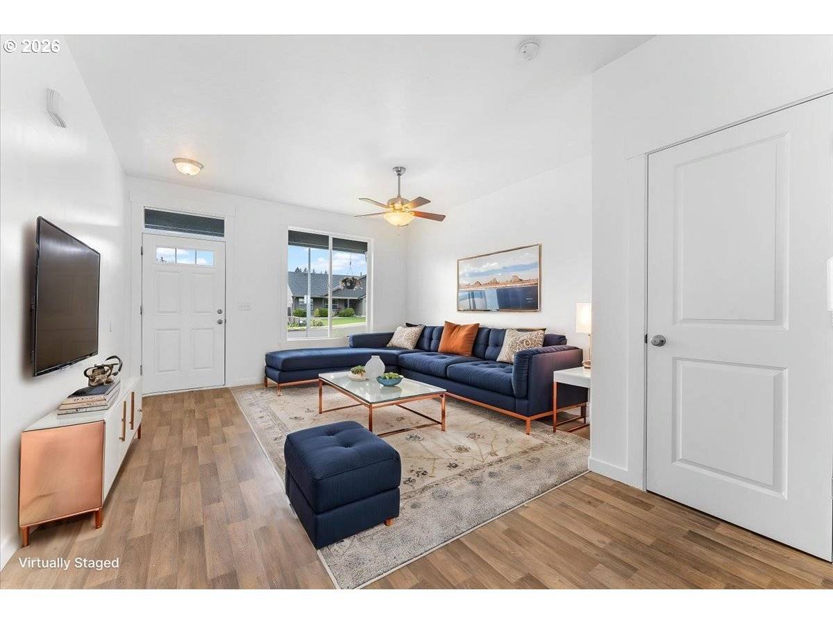 127 W CHRISTY CT, Yacolt, WA 98675