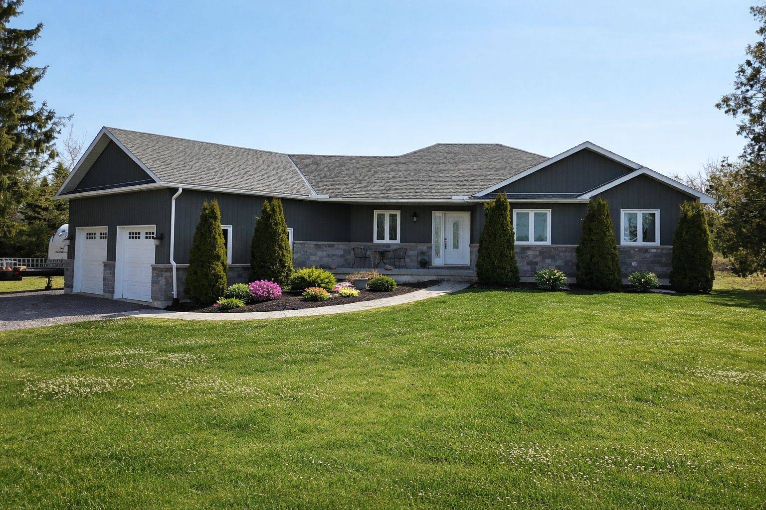 1499 15/16 Side RD E, Oro-medonte, ON L0L 1T0