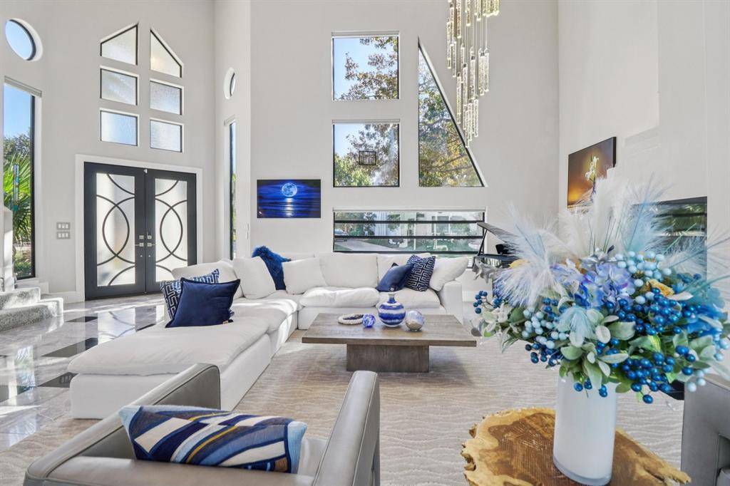 5801 Dove Creek Lane, Plano, TX 75093