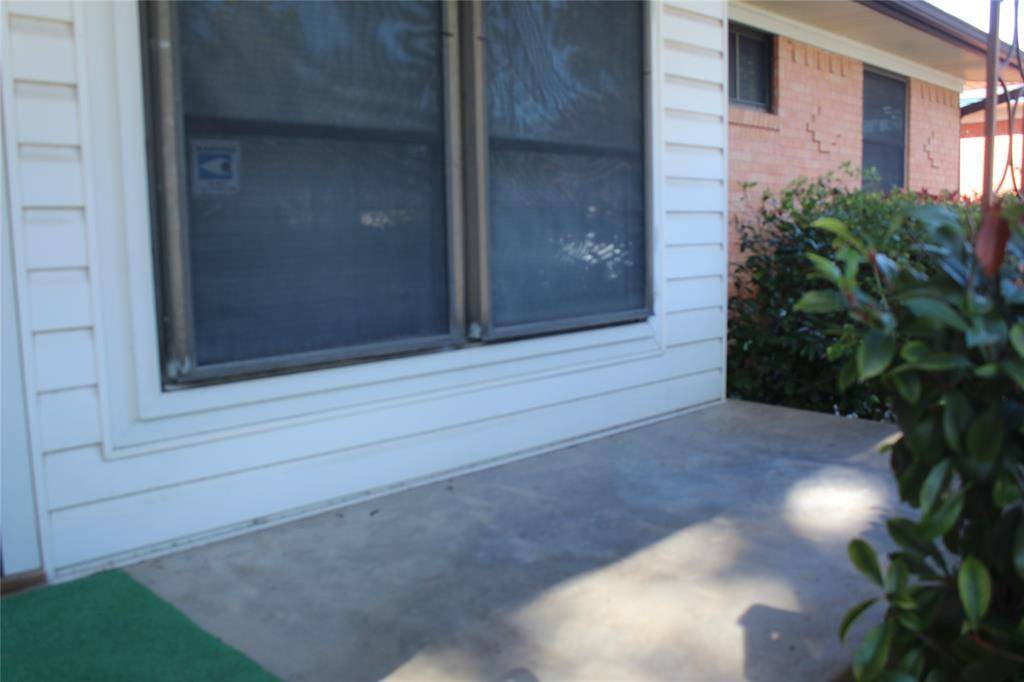 1731 Buena Vista Street, Mesquite, TX 75149