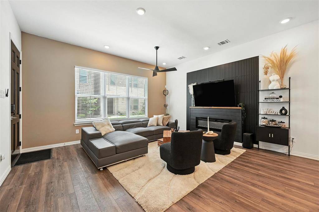 7513 Laburnam Road, Dallas, TX 75228