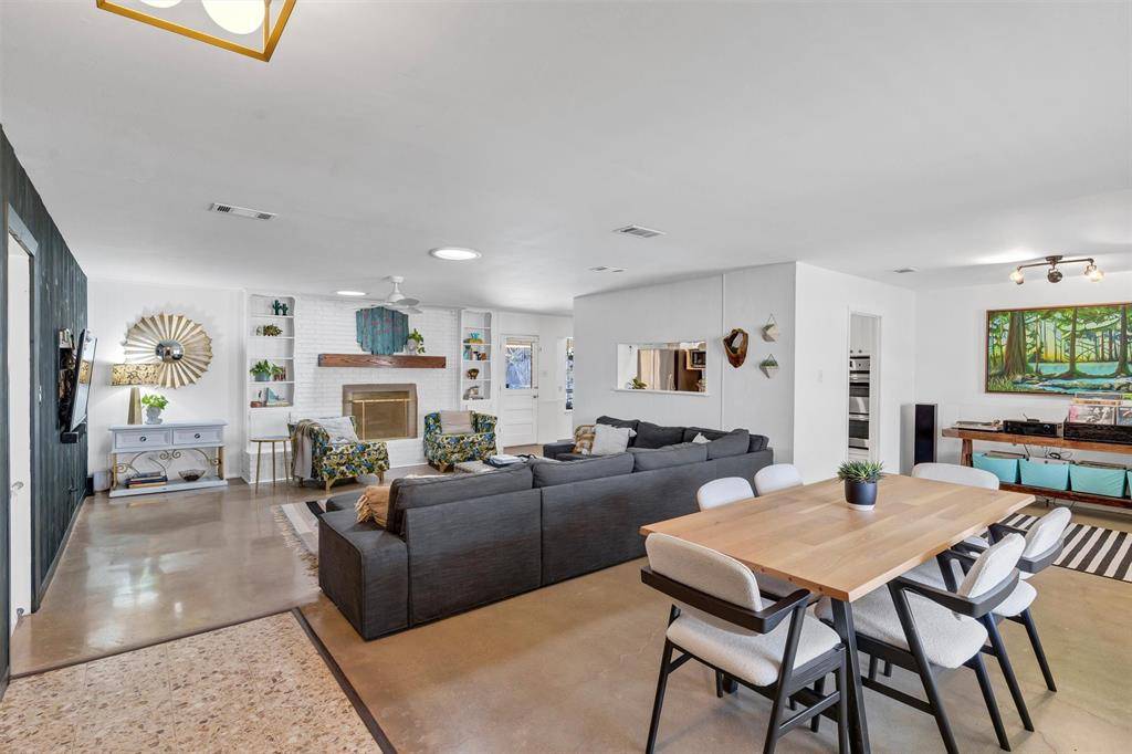 4025 Aragon Drive, Fort Worth, TX 76133