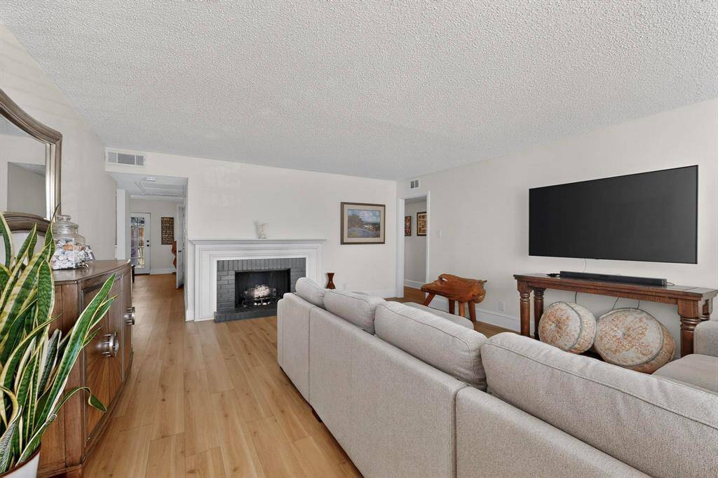 5939 Copperwood Lane #1153, Dallas, TX 75248