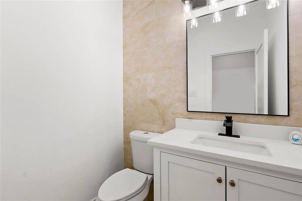 3702 Penelope Street, Dallas, TX 75210