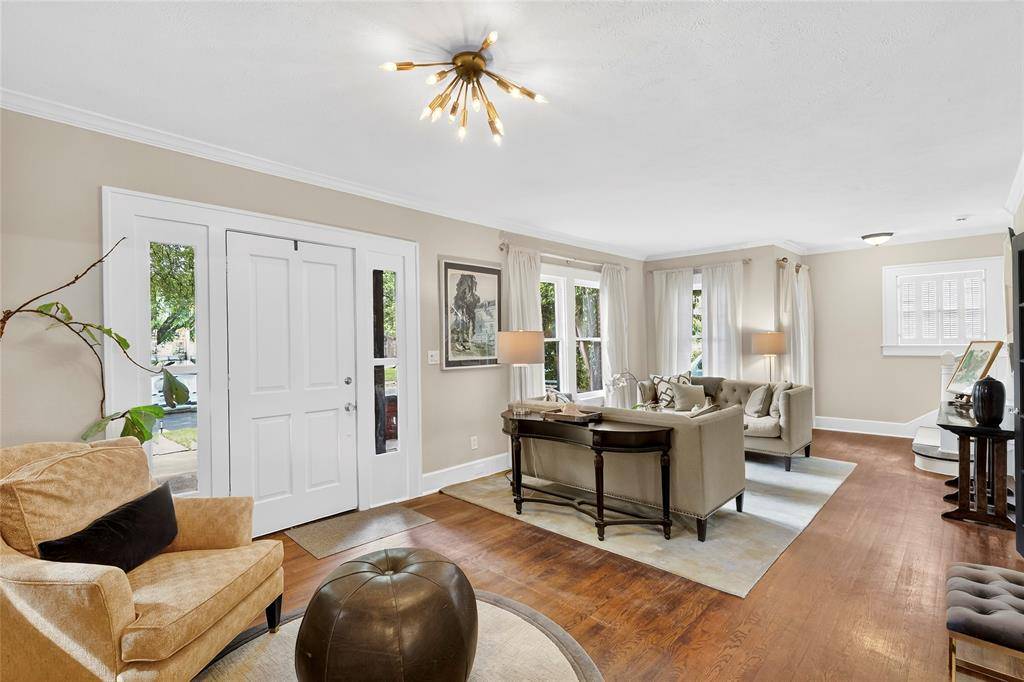 5819 Morningside Avenue, Dallas, TX 75206