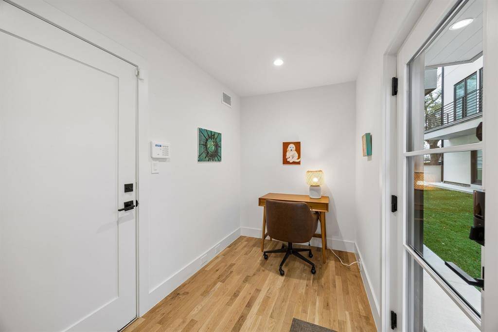 7207 Gaston Avenue #903, Dallas, TX 75214