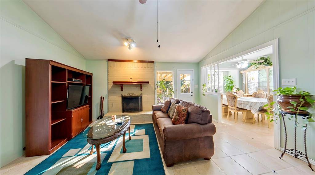 1923 Sierra Drive, Lewisville, TX 75077