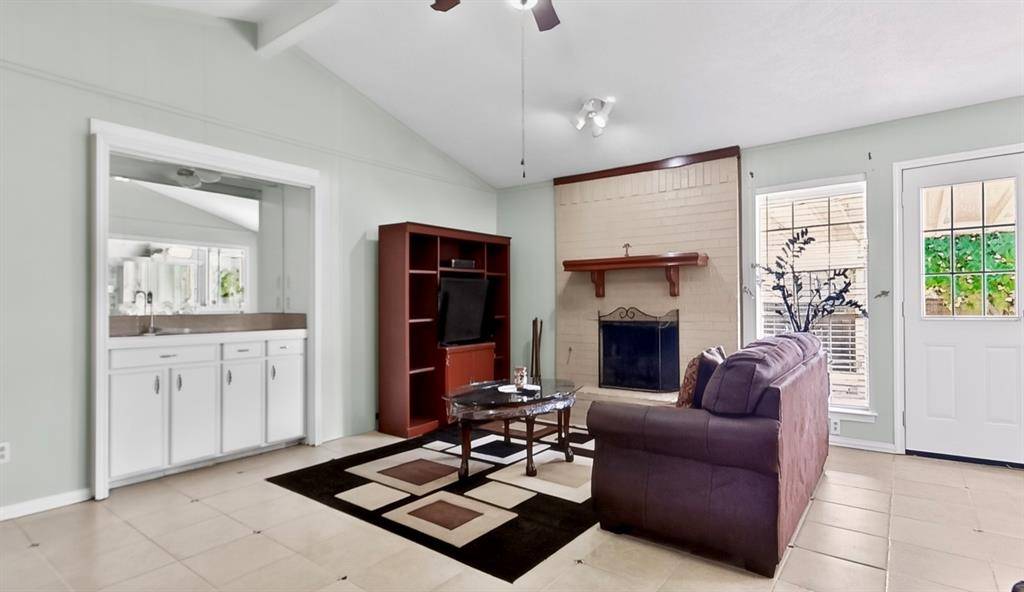 1923 Sierra Drive, Lewisville, TX 75077