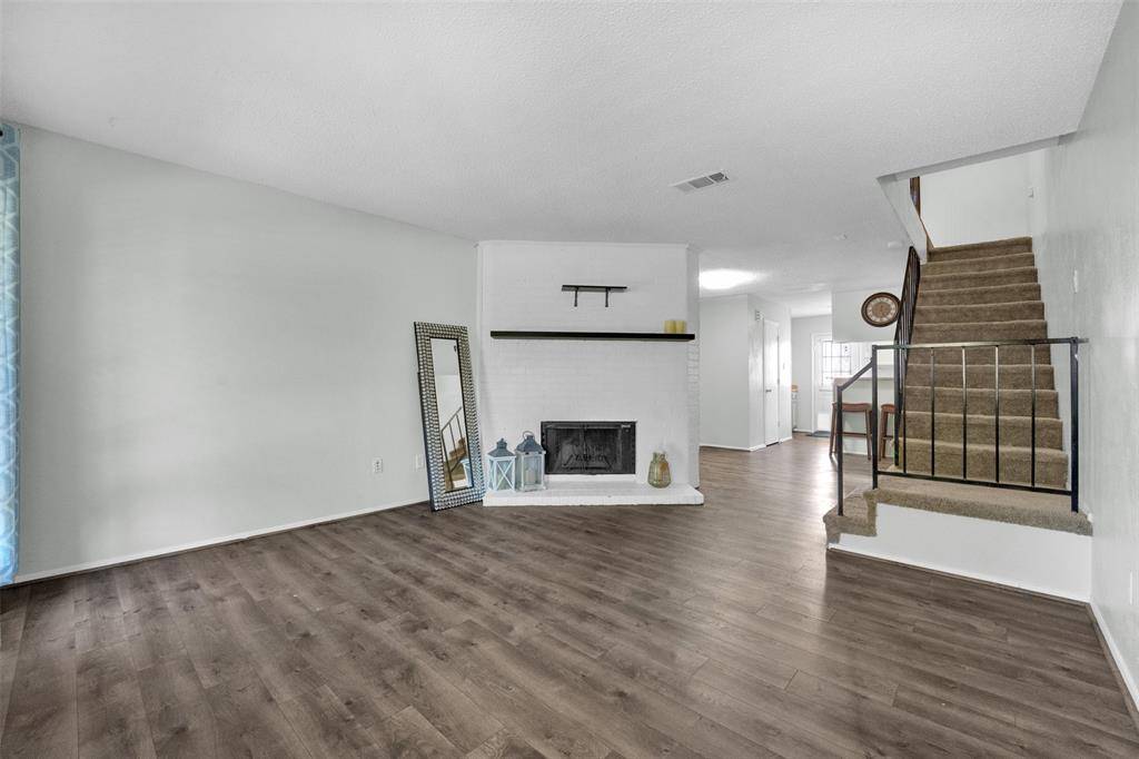 641 Carriagehouse Lane #7, Garland, TX 75040