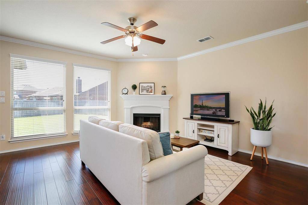 428 Delgany Trail, Fort Worth, TX 76052