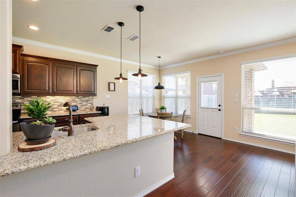 428 Delgany Trail, Fort Worth, TX 76052