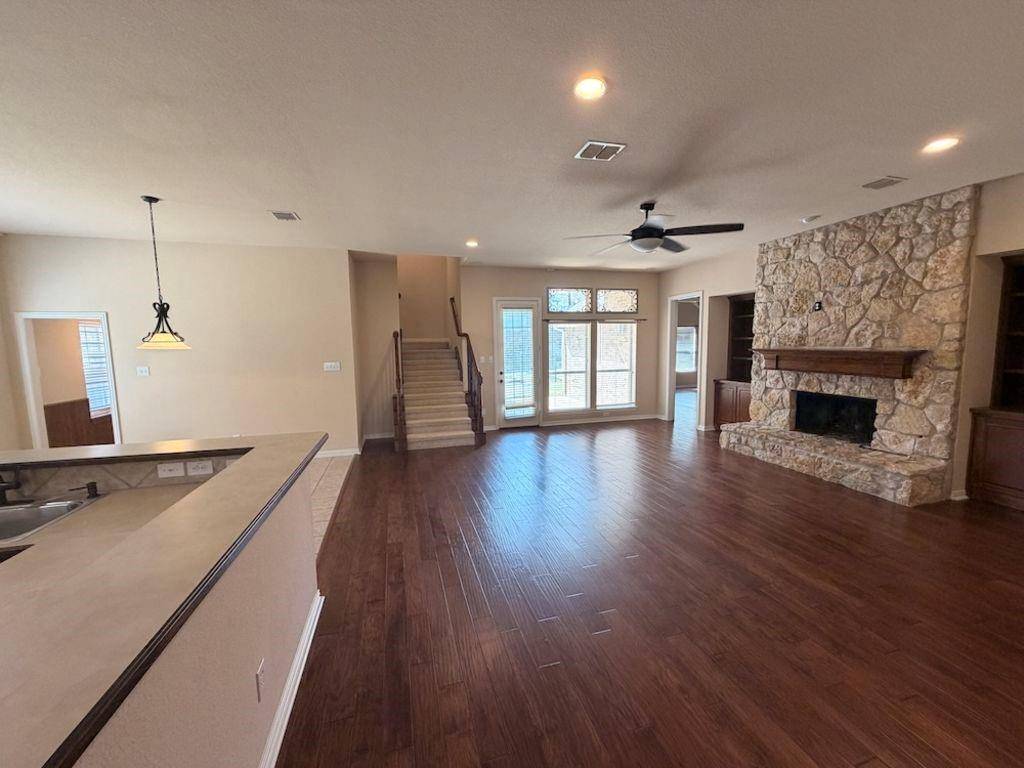 2185 Clubview Drive, Rockwall, TX 75087