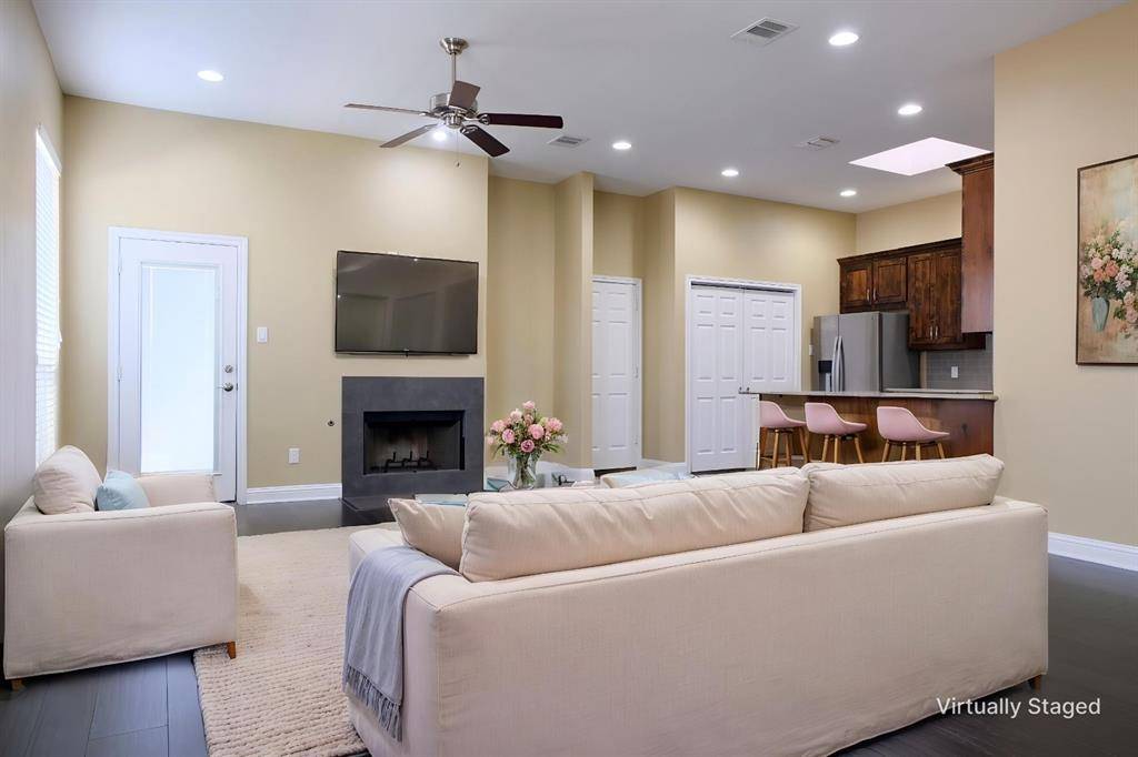 3003 Allister Street, Dallas, TX 75229