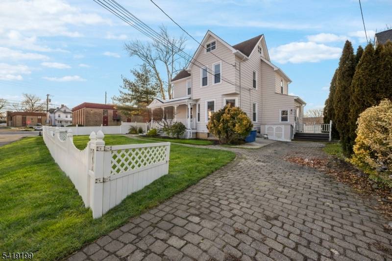 11 Eastern Ave, Somerville Boro, NJ 08876