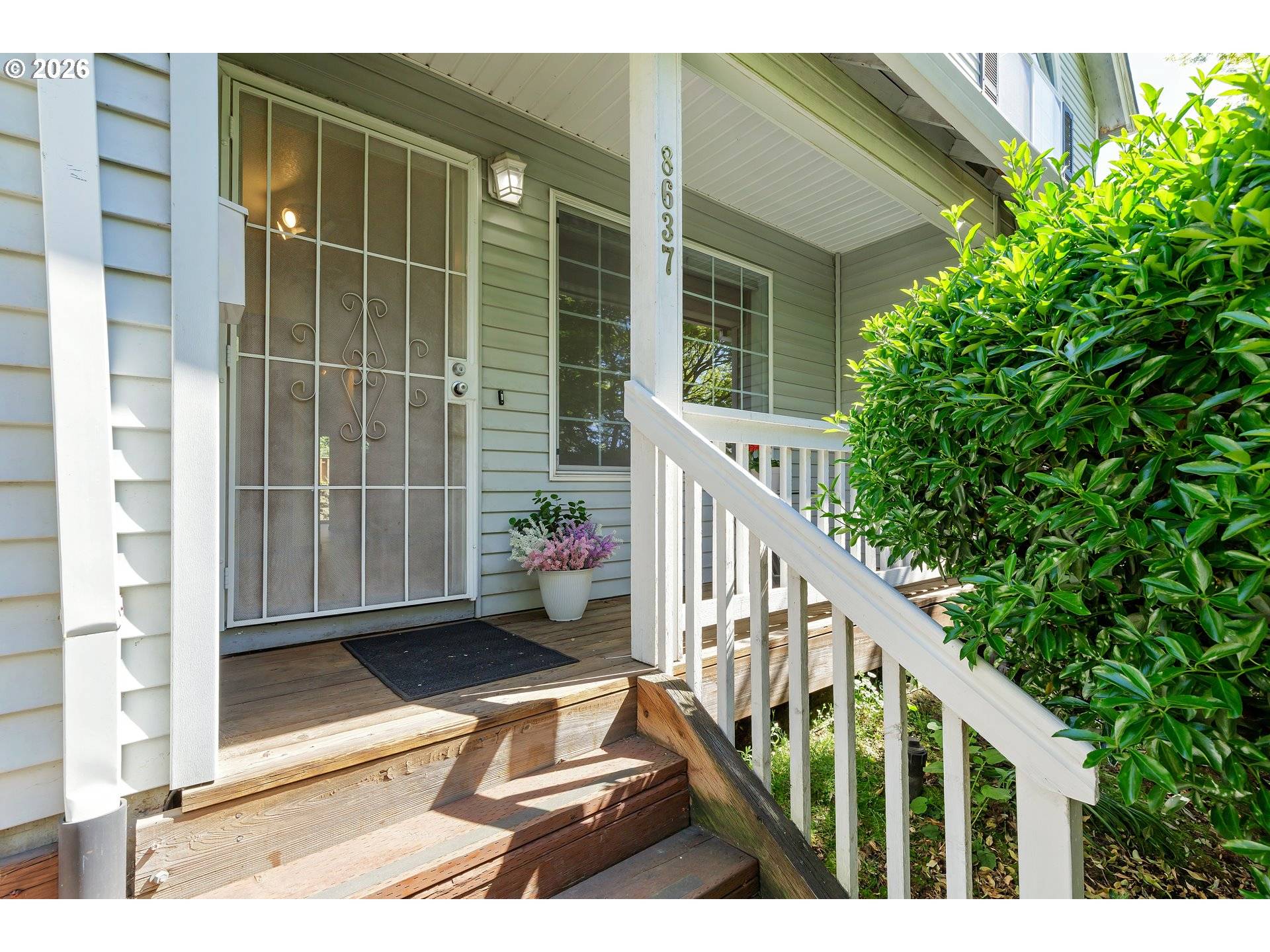 8637 N WILLAMETTE BLVD, Portland, OR 97203