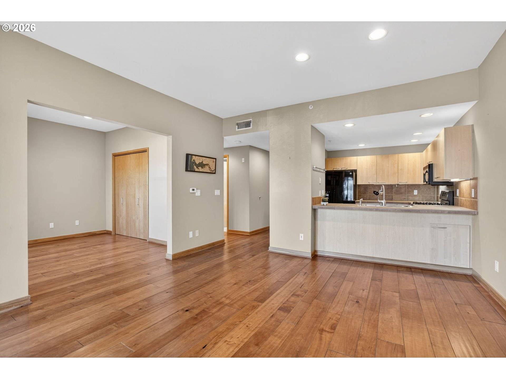 300 W 8TH ST #324, Vancouver, WA 98660