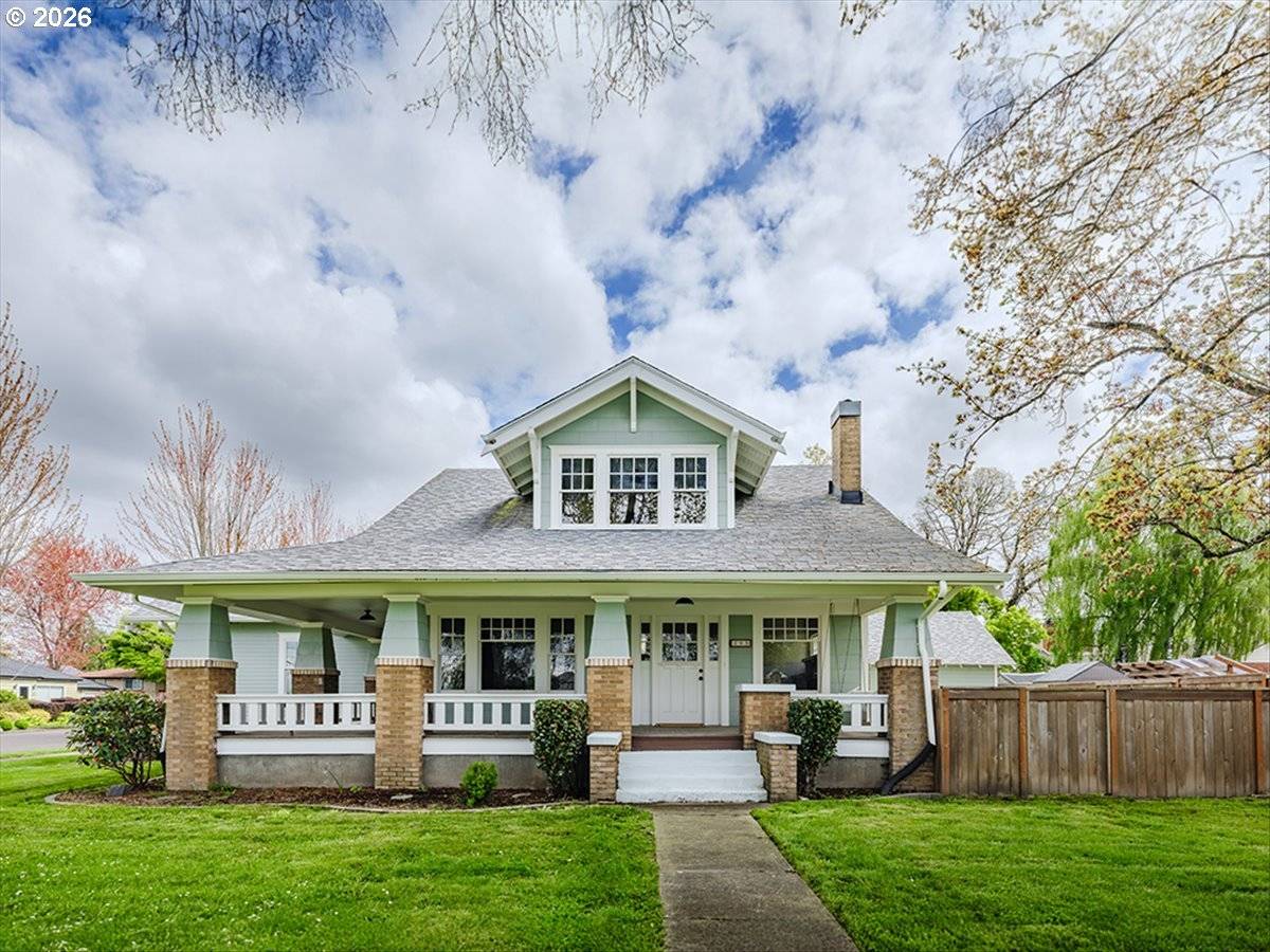 395 N SHERIDAN ST, Mt Angel, OR 97362