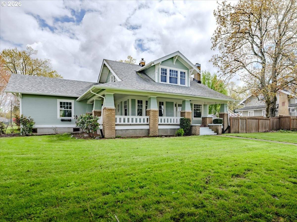 395 N SHERIDAN ST, Mt Angel, OR 97362