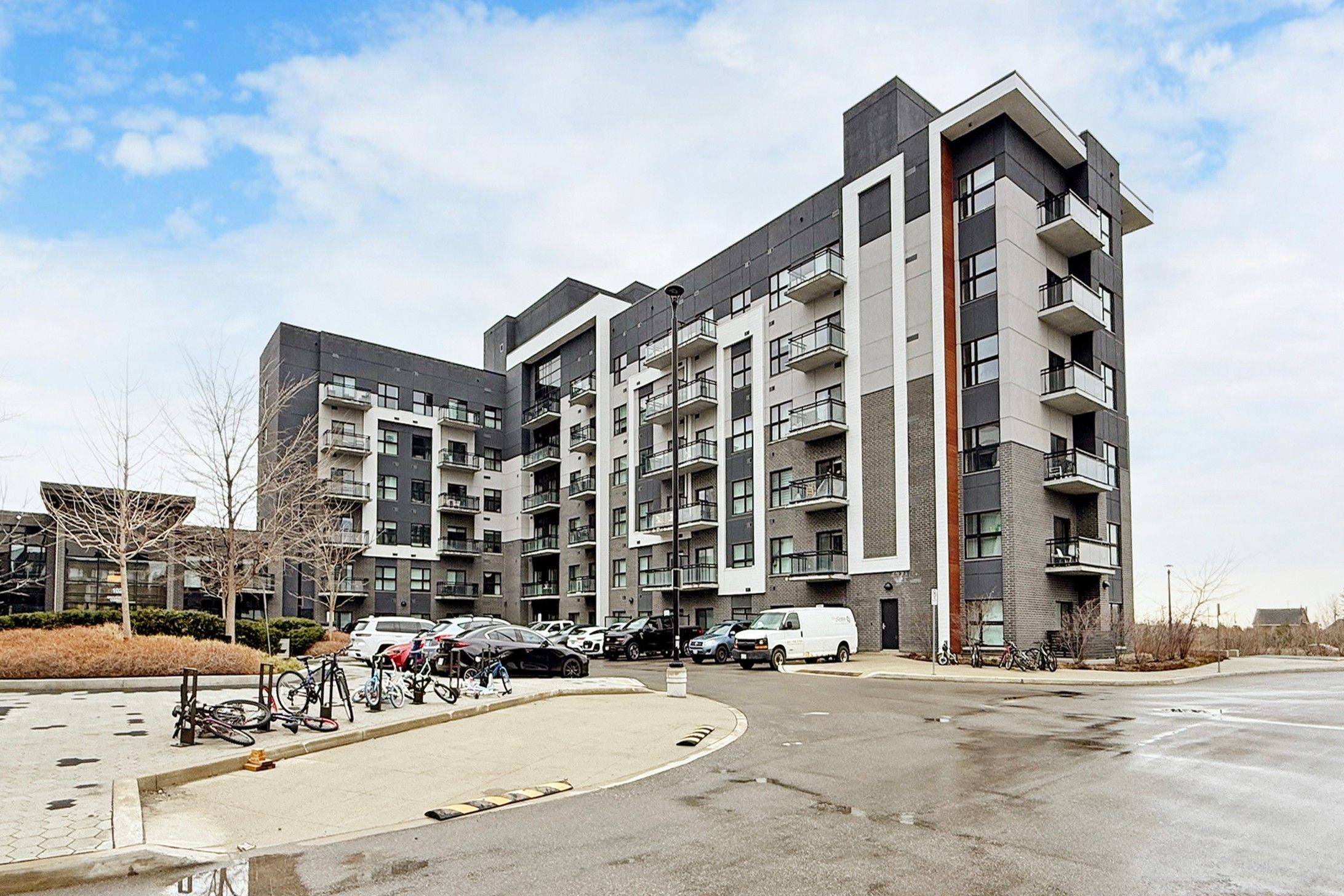 102 Grovewood Common #334, Oakville, ON L6H 0X2
