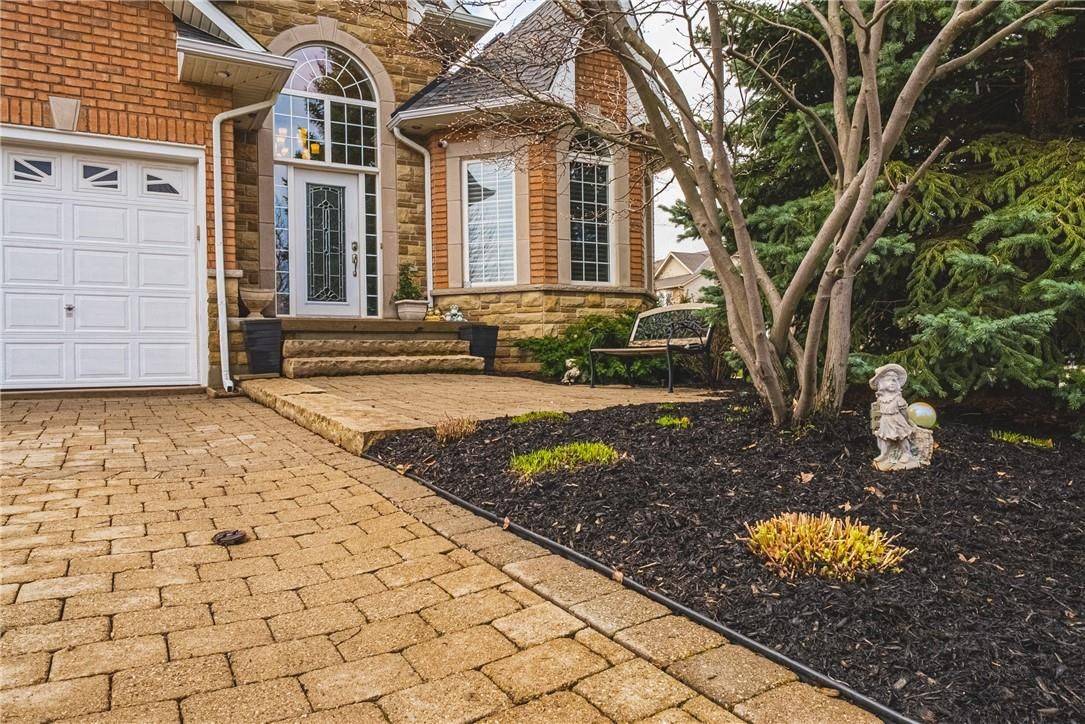 137 PINEHILL DR, Hamilton, ON L0R 1P0