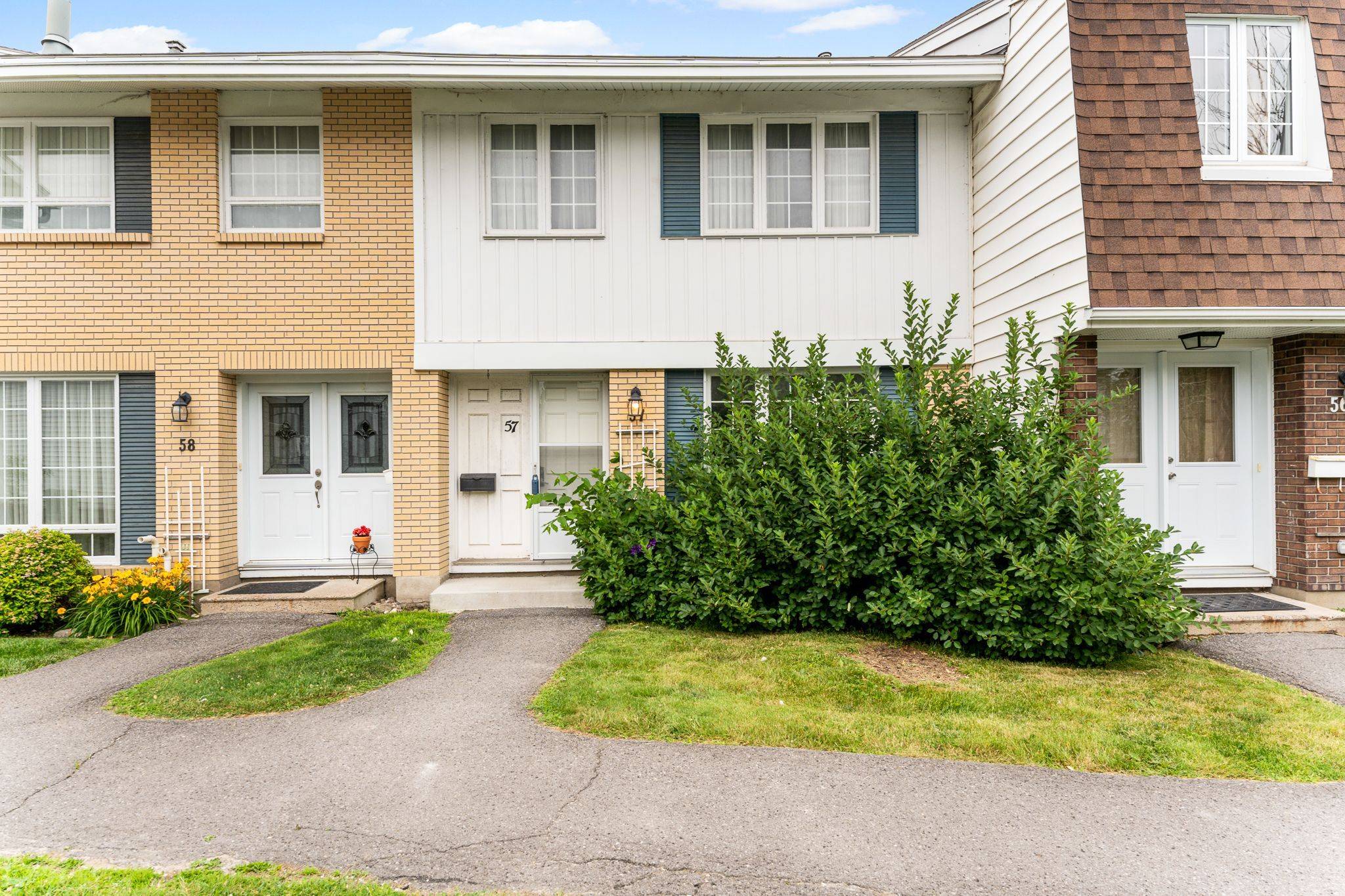 2300 Ogilvie RD #57, Beacon Hill North - South And Area, ON K1J 7X8