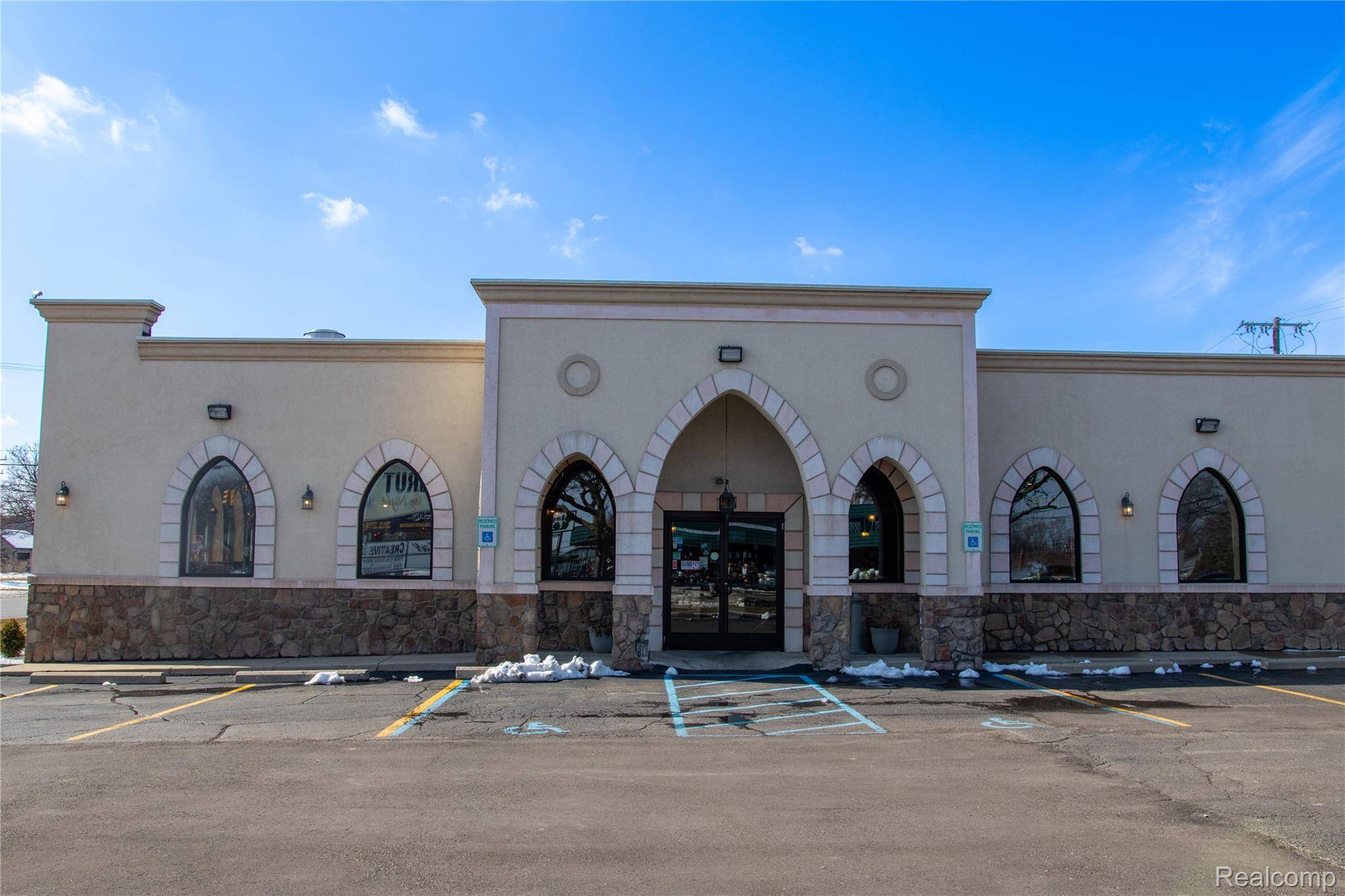 22700 Ford RD, Dearborn Heights, MI 48127