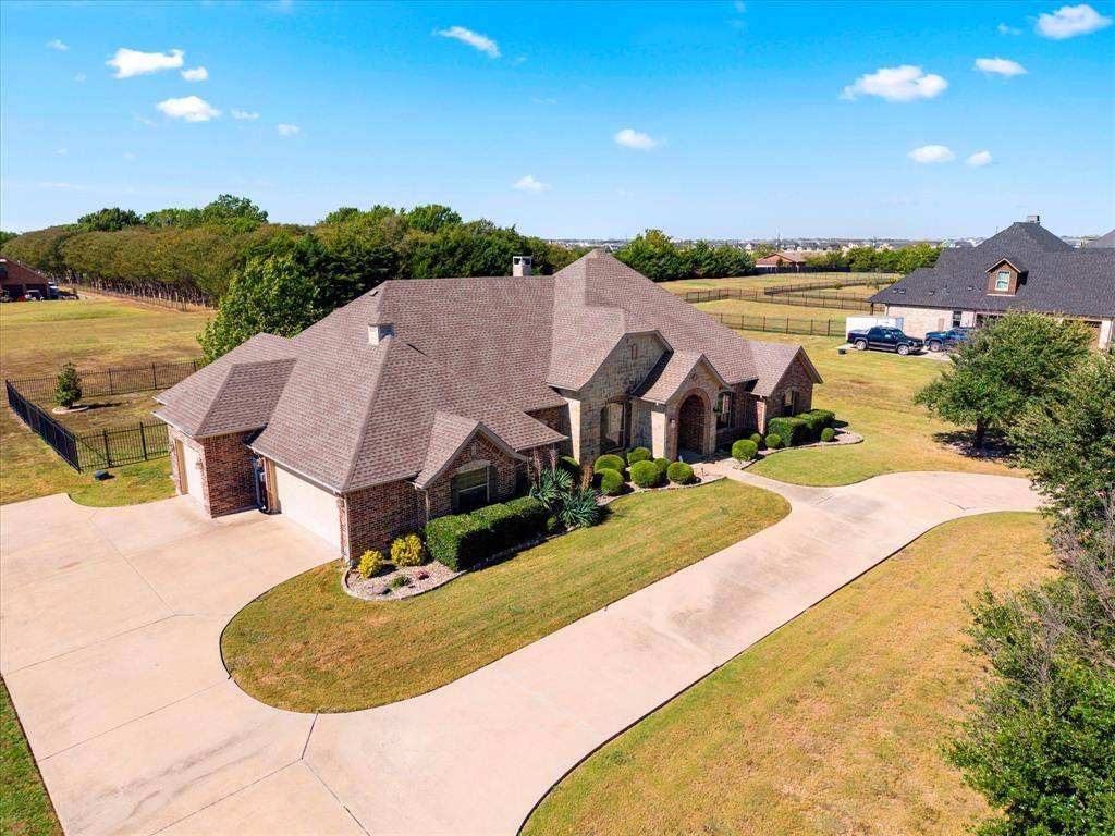 22 Windsor Drive, Mclendon Chisholm, TX 75032